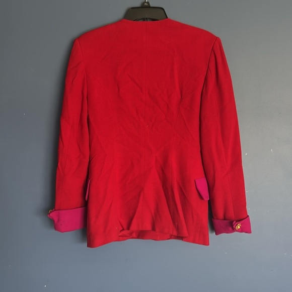 Red and pink Ann Taylor 80’s blazer with gold tone pink buttons size 6 - Picture 10 of 12